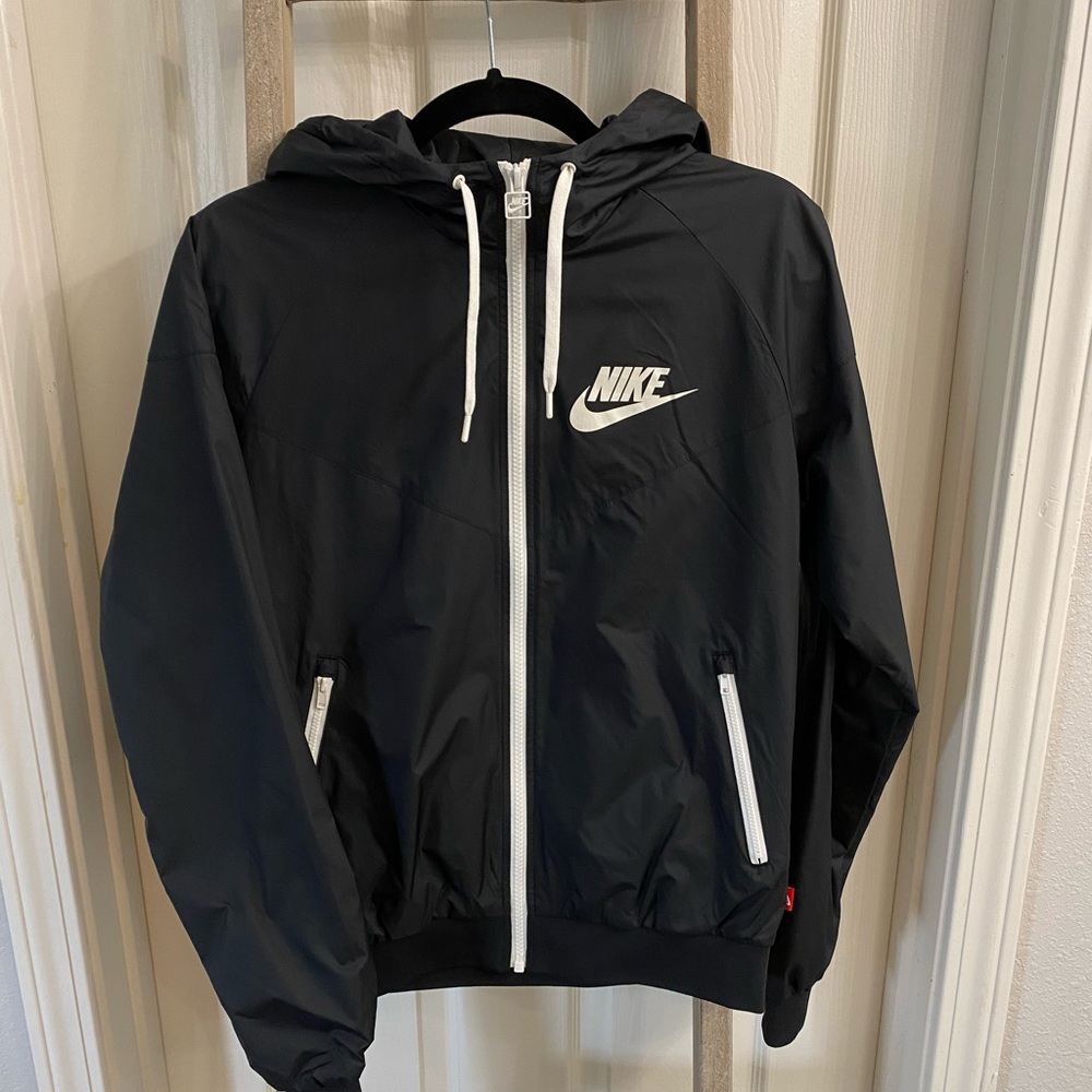 NIKE windbreaker
